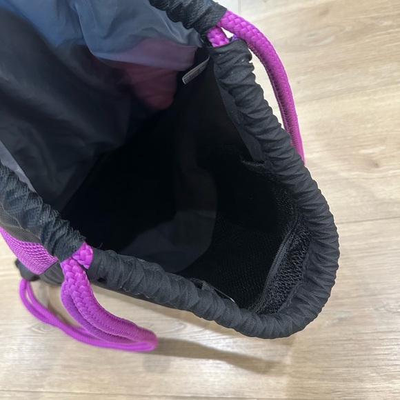 Adidas string bag backpack - Picture 5 of 8